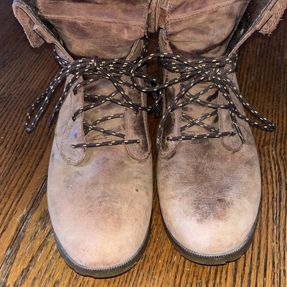 Teva boots - Picture 2 of 11